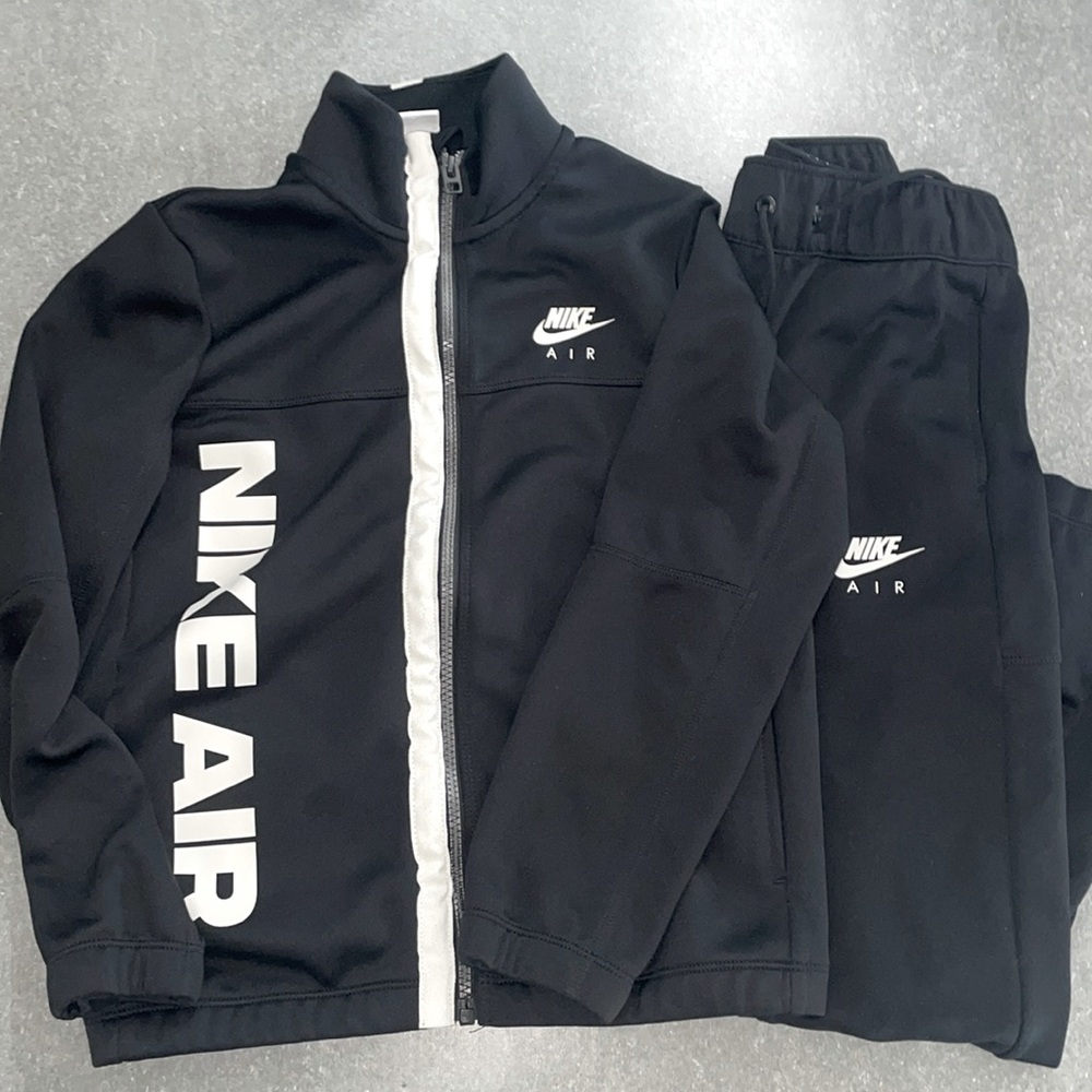 Boy Nike Track Suit